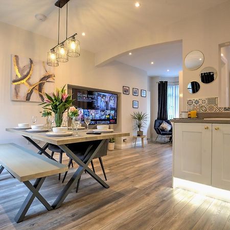 The Belfast Boutique Central Cozy Sleeps7 (Adults Only) 外观 照片