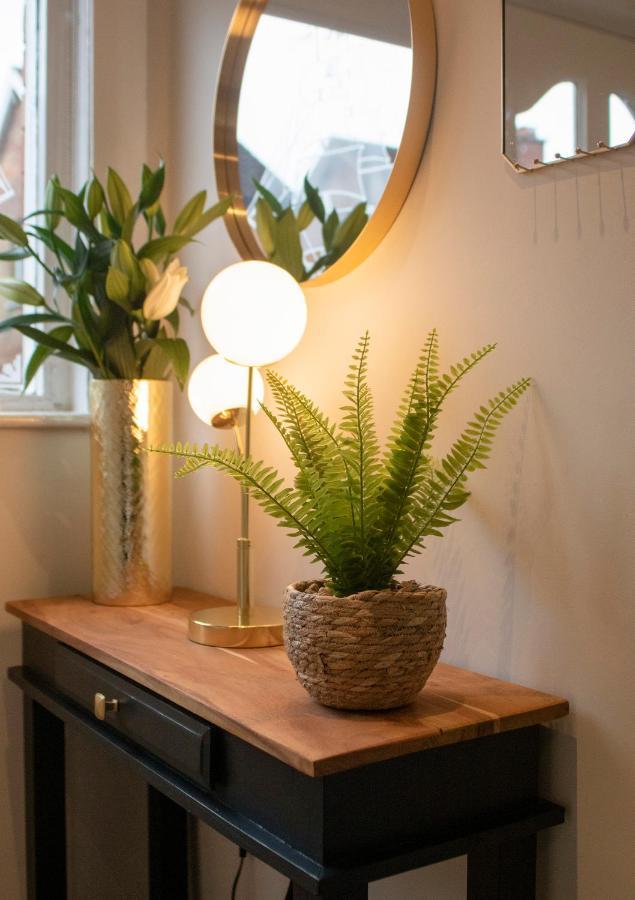The Belfast Boutique Central Cozy Sleeps7 (Adults Only) 外观 照片